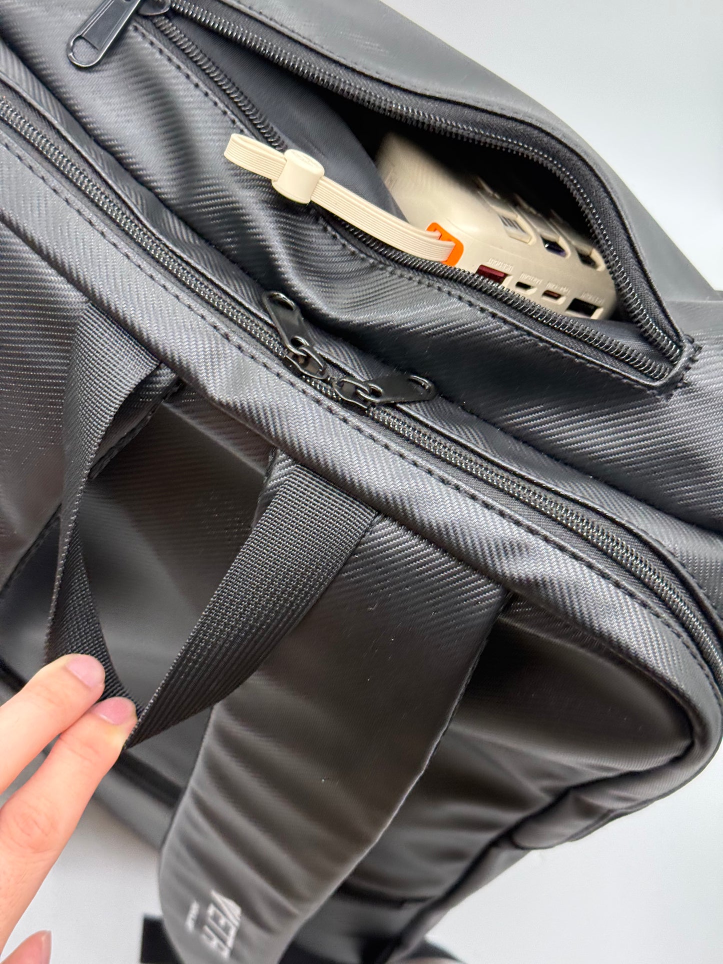Vetra Essential Backpack